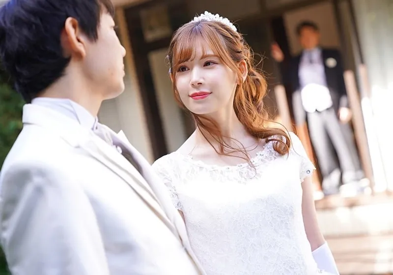 Bố anh xã nện người yêu của con trai ngay sau lễ cưới của con trai